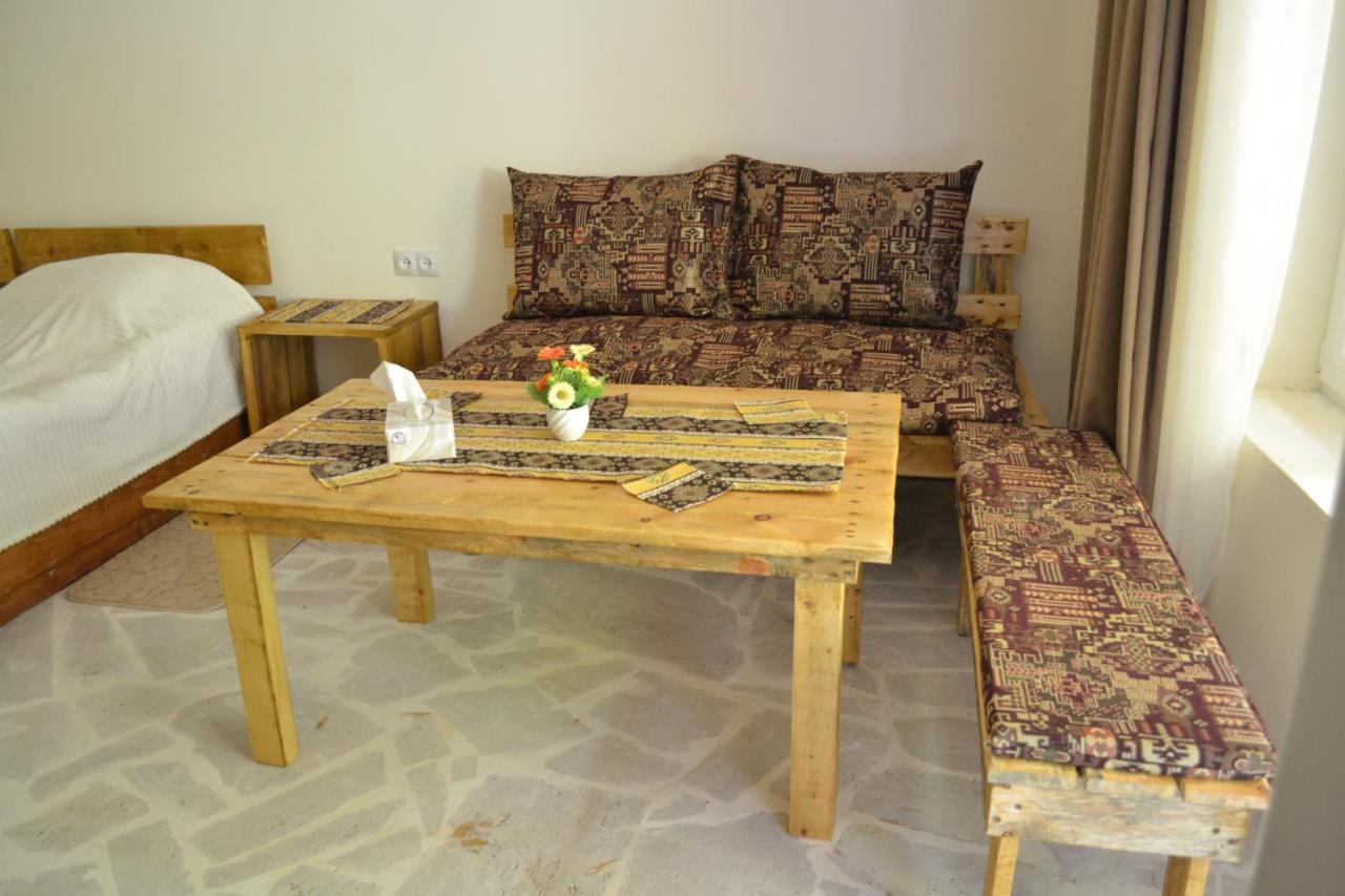 Bjnihouse, Guest House 外观 照片