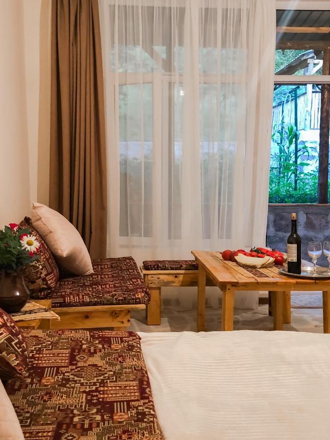 Bjnihouse, Guest House 外观 照片